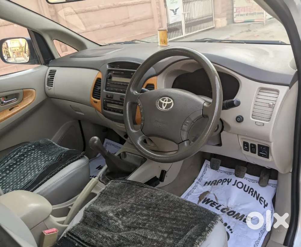 Toyota Innova 2011 Diesel Well Maintained