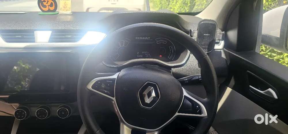 Renault Triber Automatic Petrol