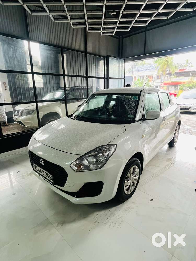Maruti Suzuki Swift 1.2 Lxi (o), 2021, Petrol