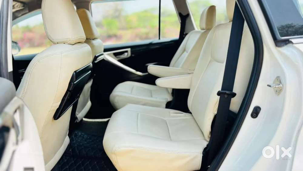 Toyota Innova Crysta 2.4 V 7 Str, 2017, Diesel