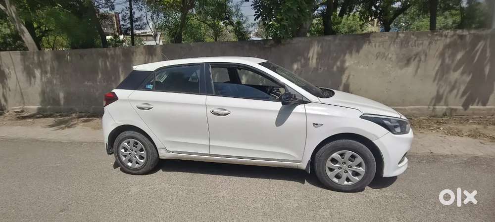 Hyundai I20 2015 Petrol 20000 Km Driven