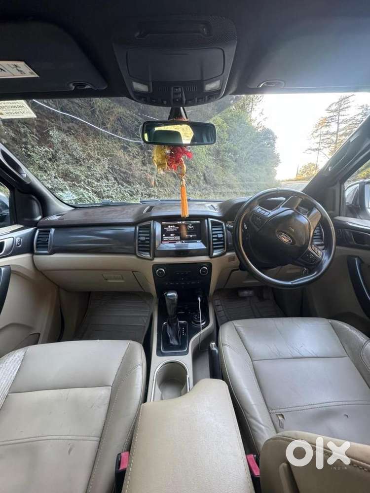 Ford Endeavour 2016