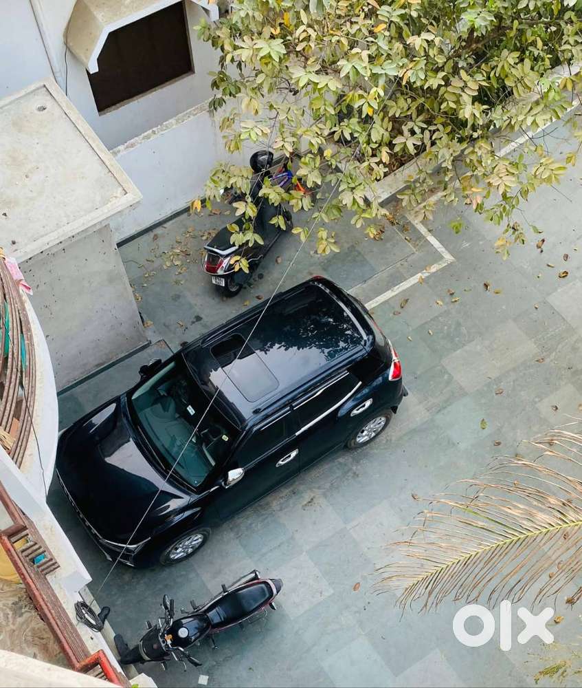 Mahindra Xuv300 2024 W8 Petrol 56388 Km