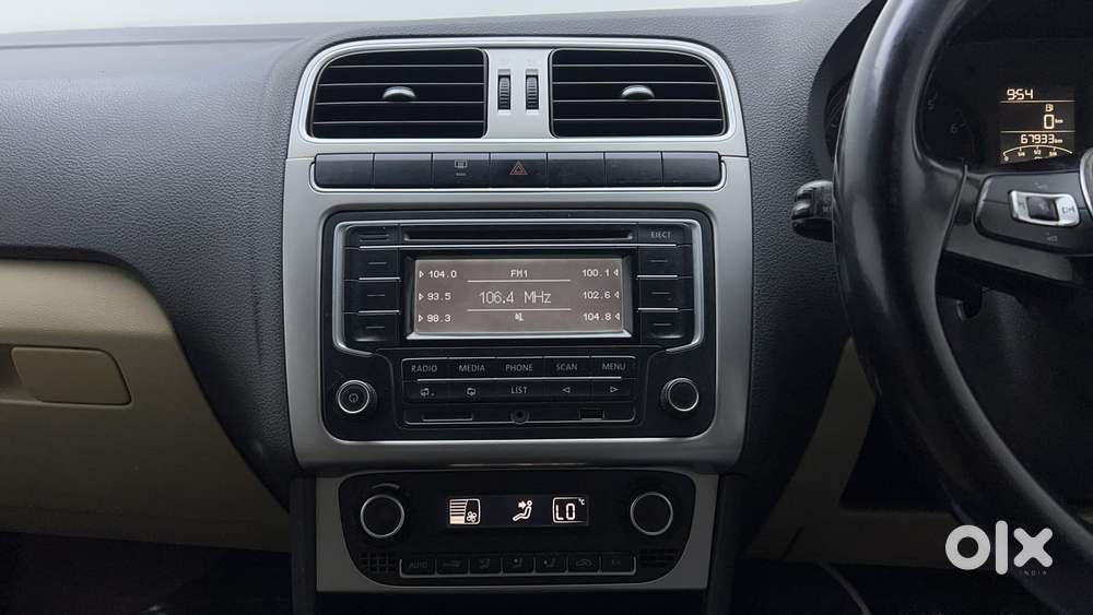 Volkswagen Polo 2009-2013 Petrol Highline 1.2l, 2015, Petrol