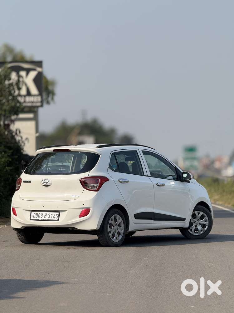 Hyundai Grand I10 Sportz Edition, 2016, Cng & Hybrids