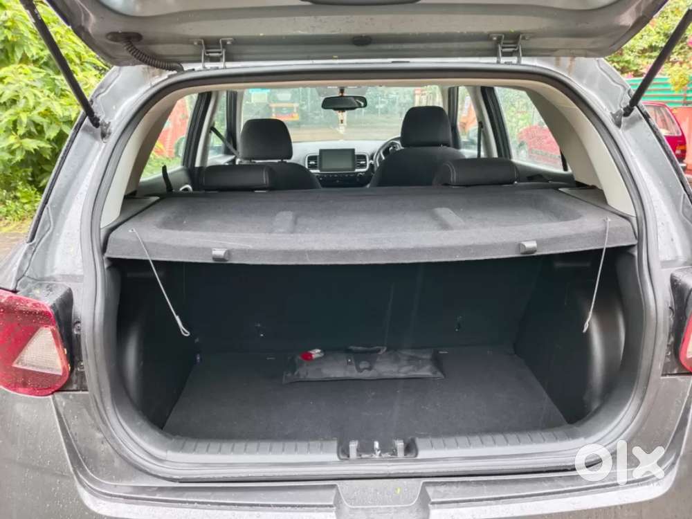 Hyundai Venue 1.0 Sx (o) Turbo Dct, 2021, Petrol