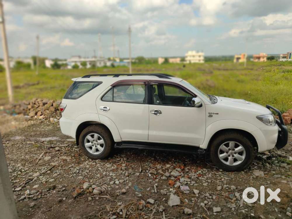 Toyota Fortuner 2011 Diesel Well Maintained