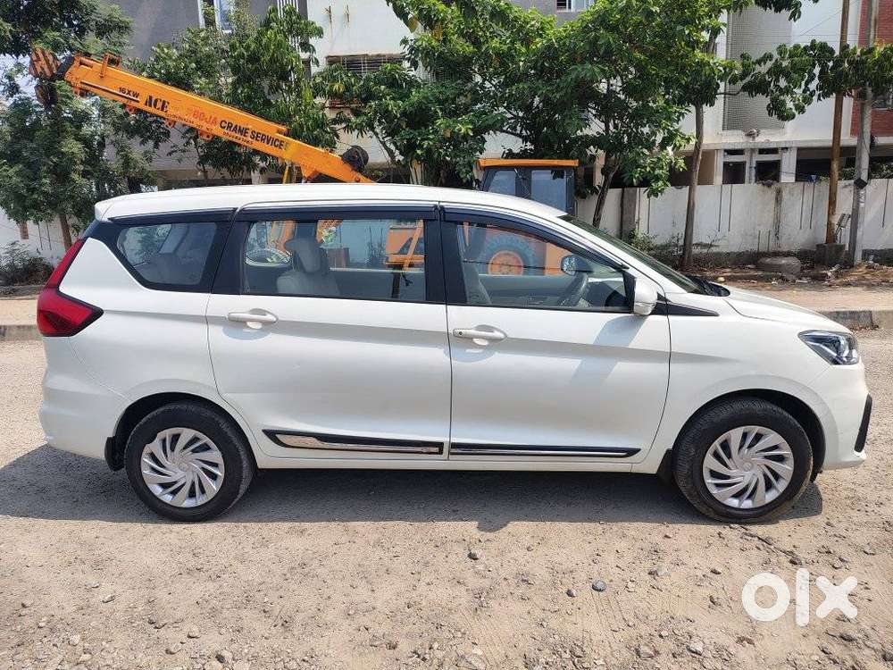Maruti Suzuki Ertiga 1.4 Vxi Cng Anniversary Edition, 2024, Cng & Hy..