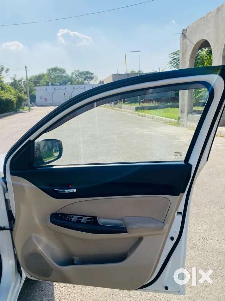 Maruti Suzuki Dzire 1.2 Vxi, 2023, Petrol