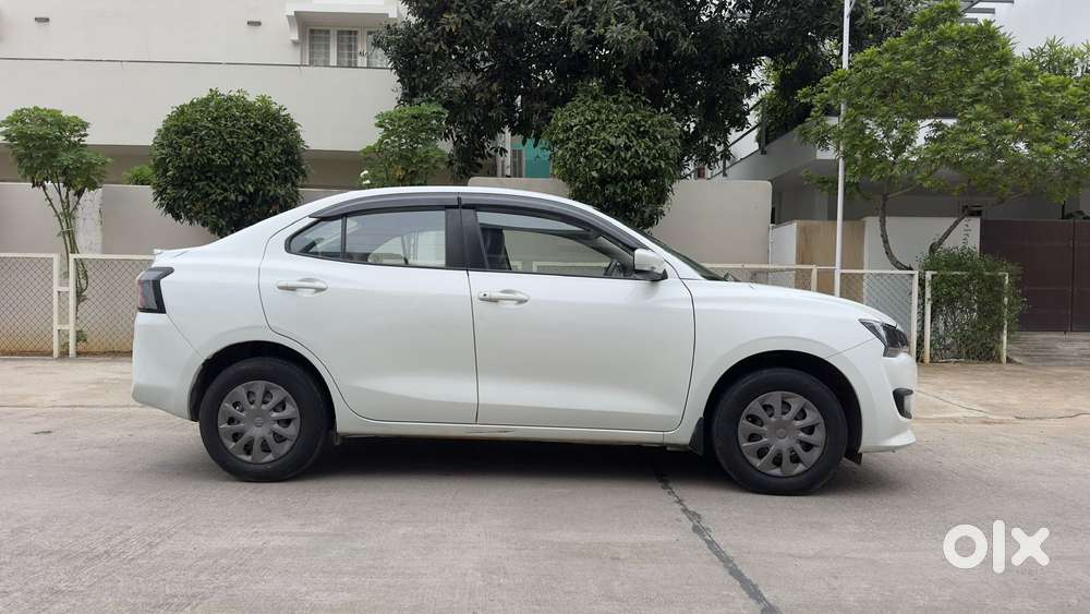 Maruti Suzuki Swift Dzire Vxi(o) Mt, 2024, Petrol
