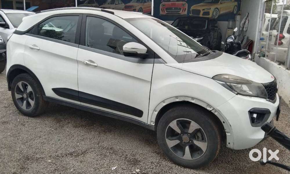 Tata Nexon 1.2 Revotron Xz Plus, 2018, Petrol