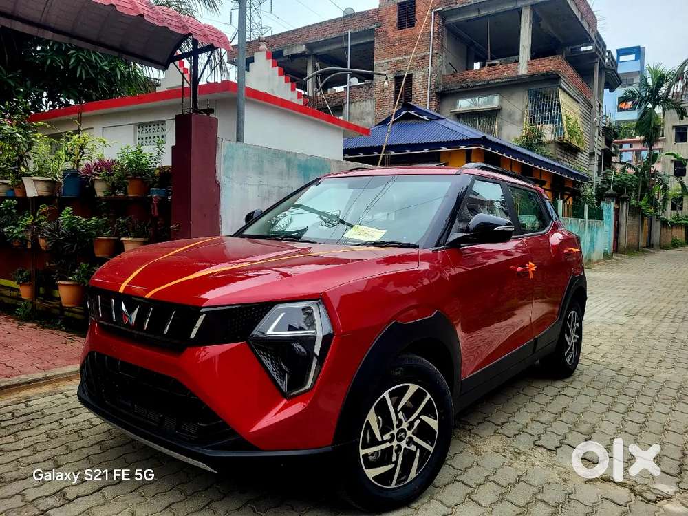 Mahindra Xuv 3xo 2024 Petrol 3800 Km Driven