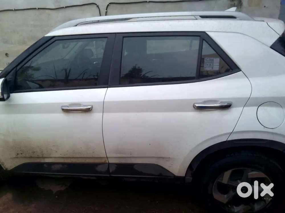 Hyundai Venue 2020 Petrol 79000 Km Driven