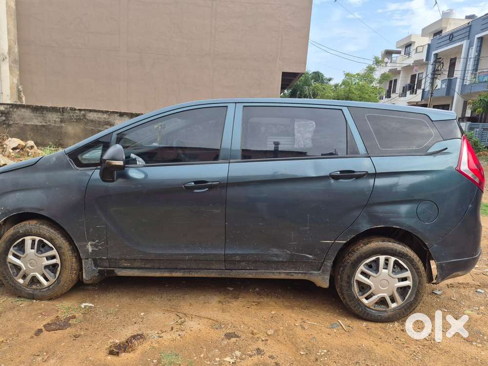 Mahindra Marazzo Diesel 2019