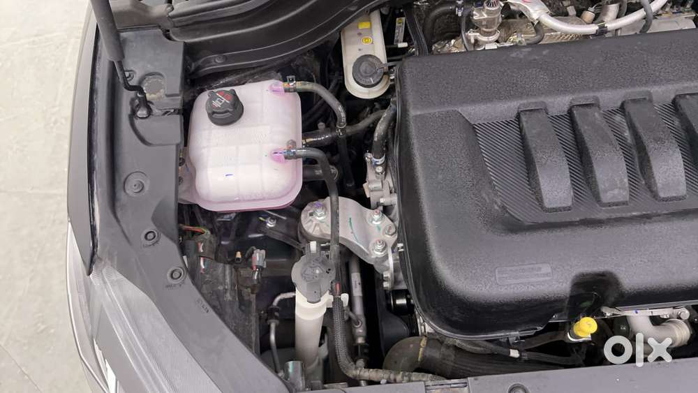 Mahindra Xuv700 2.2 Ax 5 Diesel At 7 Str, 2024, Diesel