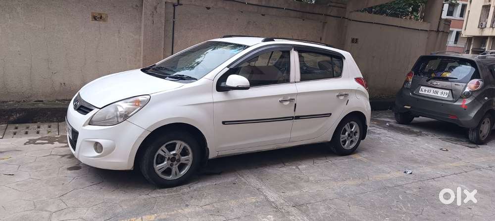 Hyundai I20 1.2 Asta, 2011, Cng & Hybrids