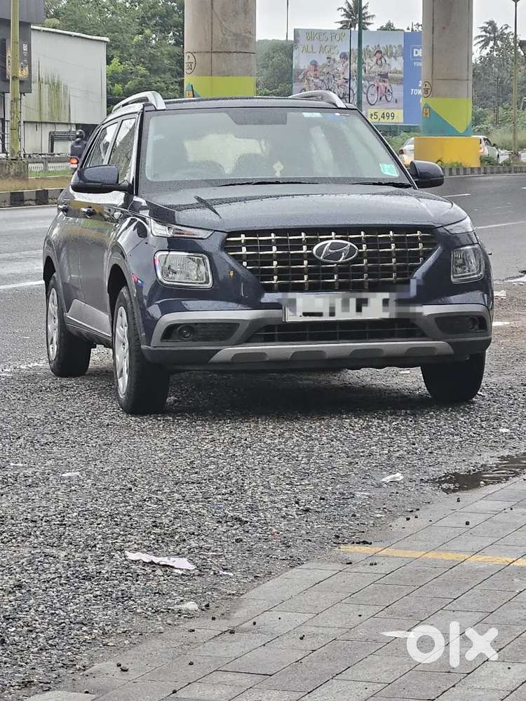 Hyundai Venue 2020 Petrol 36000 Km Driven