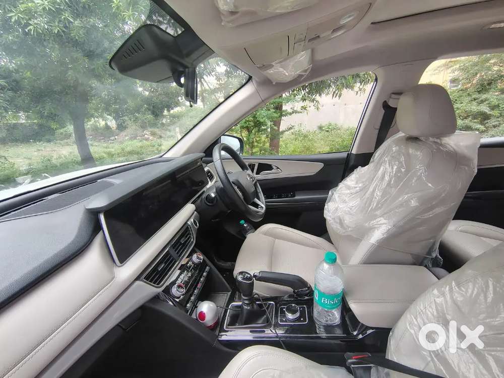Mahindra Xuv700 2025