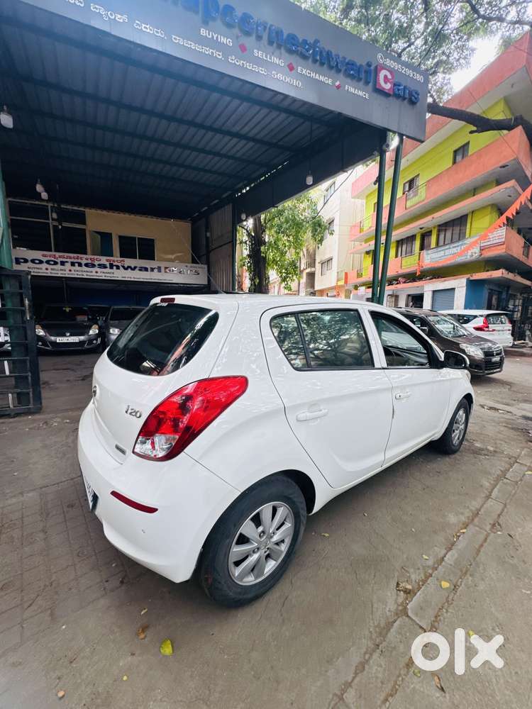 Hyundai I20 Sportz 1.4 Crdi 6 Speed Bs-iv, 2013, Diesel