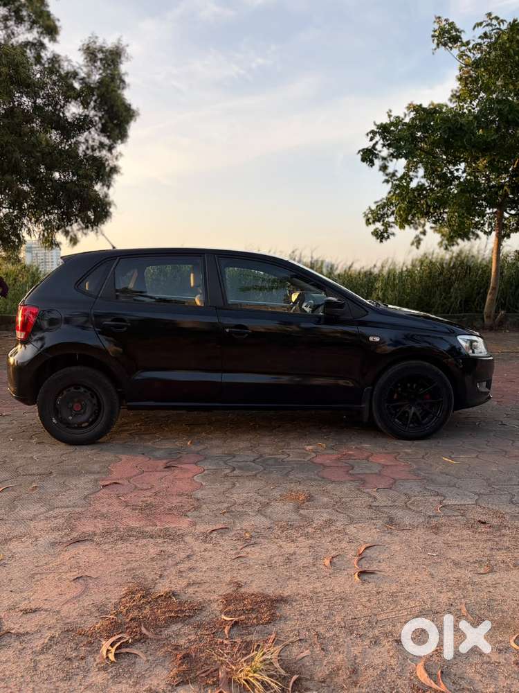 Volkswagen Polo Petrol Highline 1.2l, 2011, Petrol