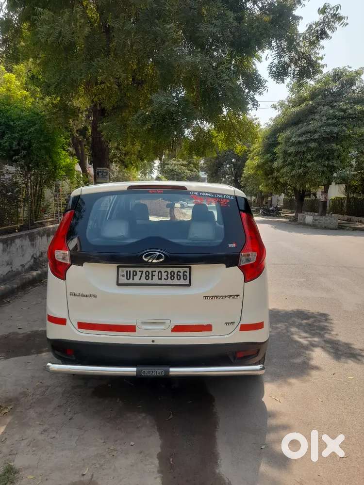 Good Condition White Mahindra