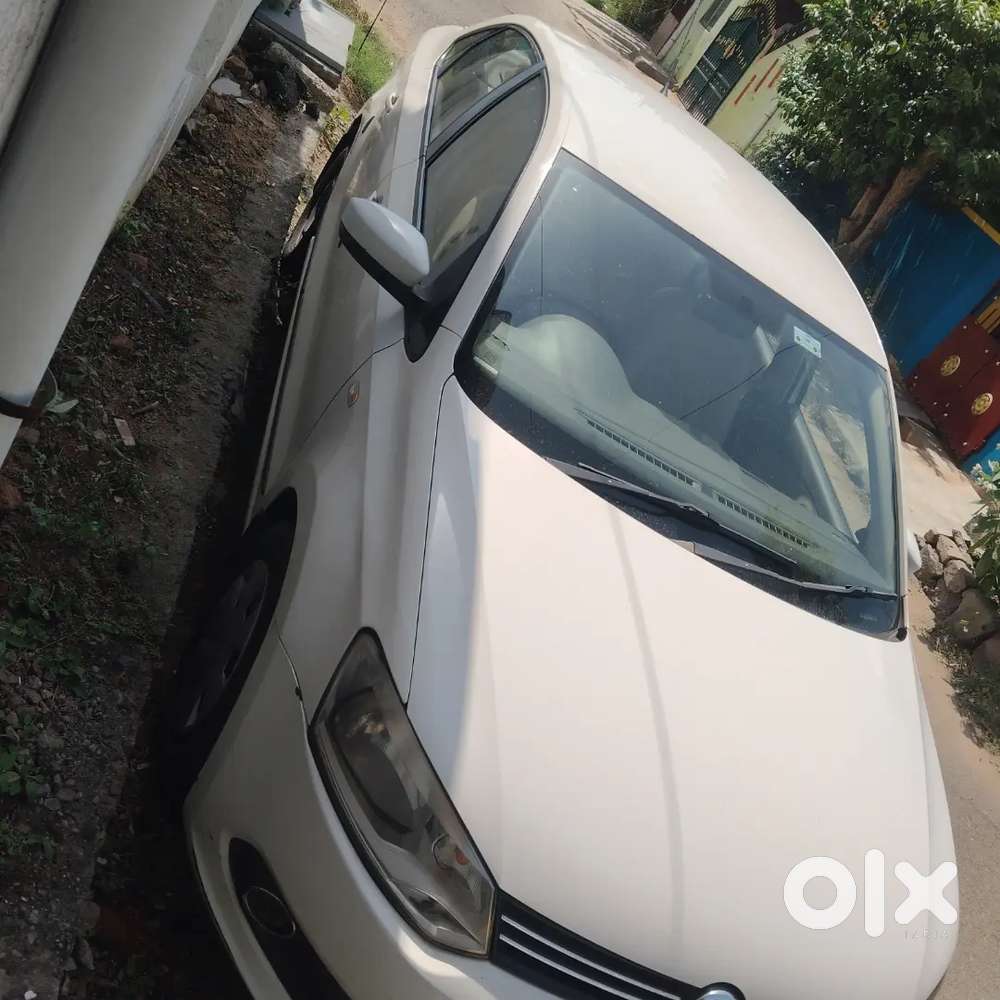 Volkswagen Vento Petrol At 2011 Model