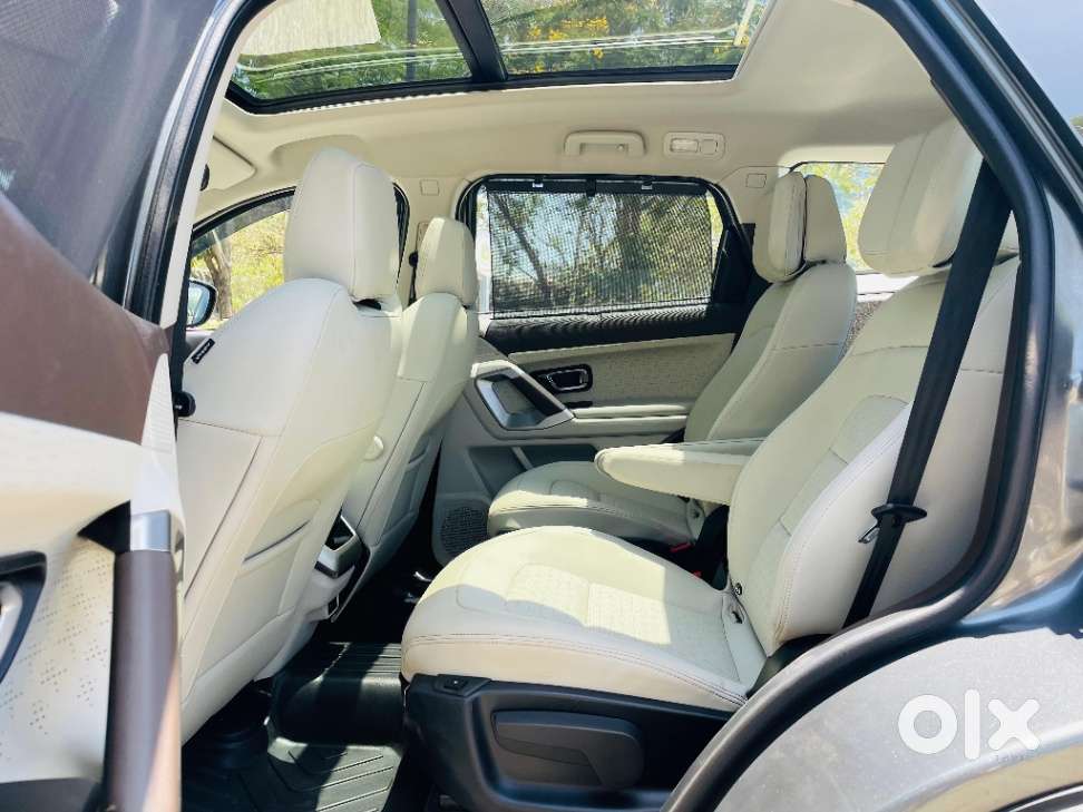 Tata Safari Accomplished Plus Dual Tone At, 2023, Diesel