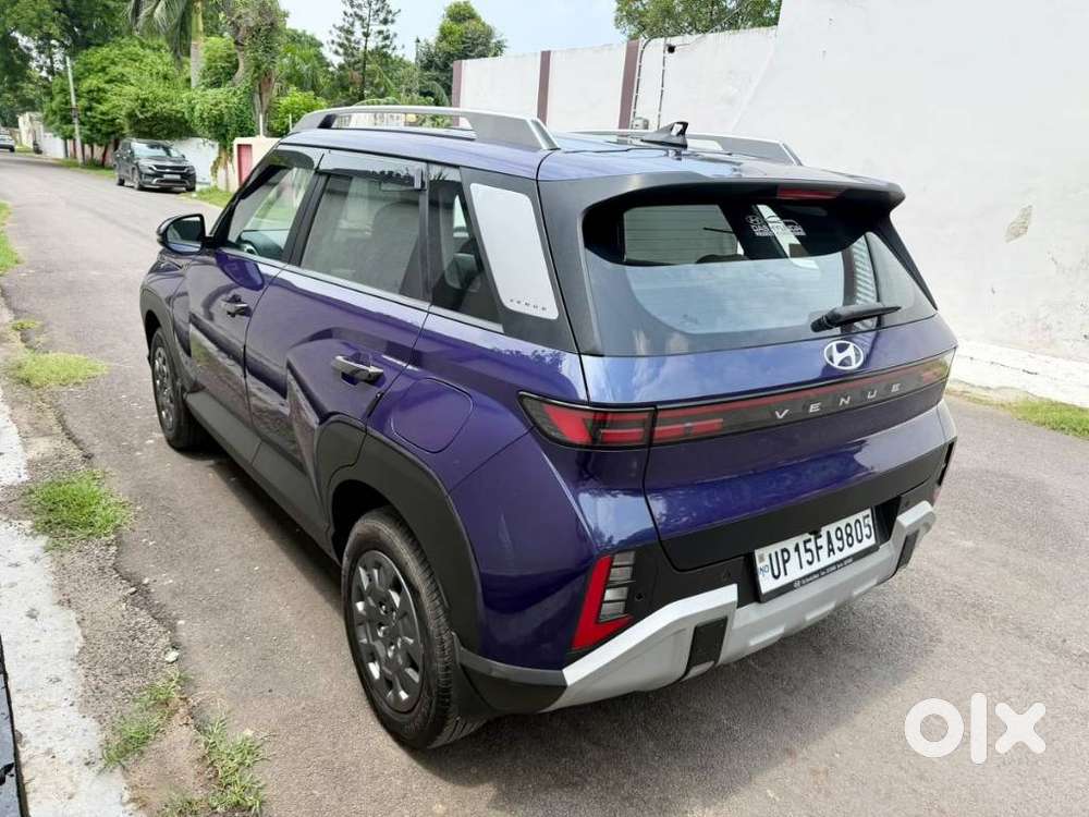 Hyundai Venue Sx Mt, 2025, Petrol