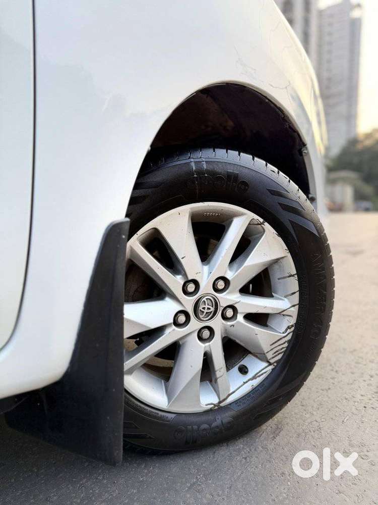 Toyota Innova Crysta 2.8 Gx At, 2017, Diesel