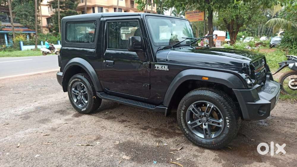 Mahindra Thar Petrol 2023