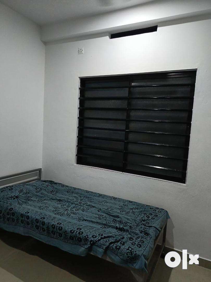 Flat sharing for girls in Kaloor with no restrictions - For Rent ...