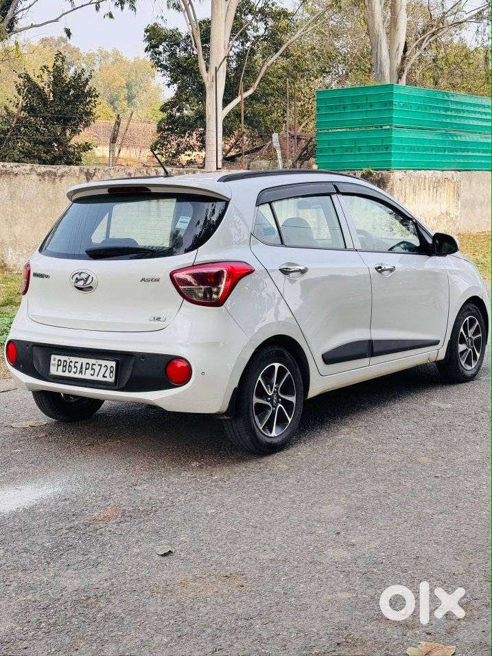 Hyundai Grand I10 Asta Option, 2017, Petrol