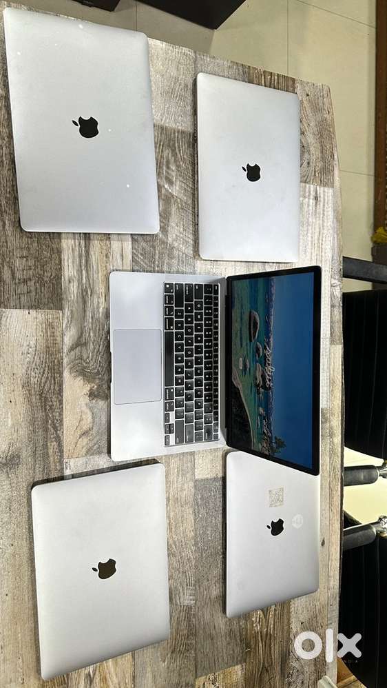 Apple MACBOOK AIR M1 8gb RAM 256GB SSD