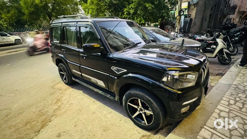 Mahindra Scorpio Diesel 2015
