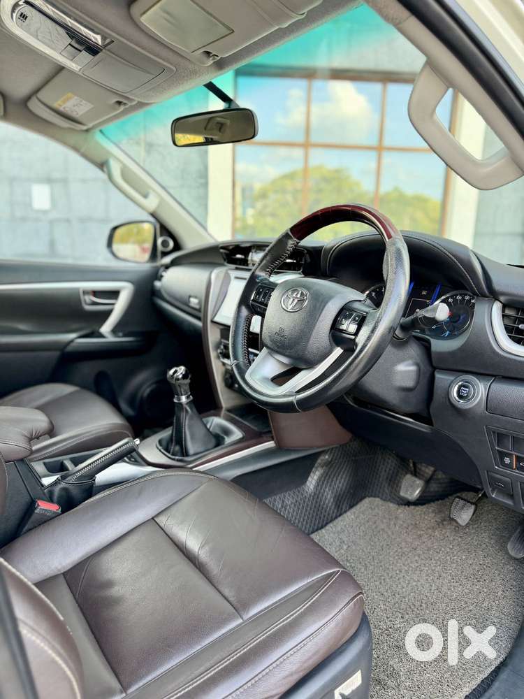 Toyota Fortuner 2.8 2wd Mt, 2016, Diesel