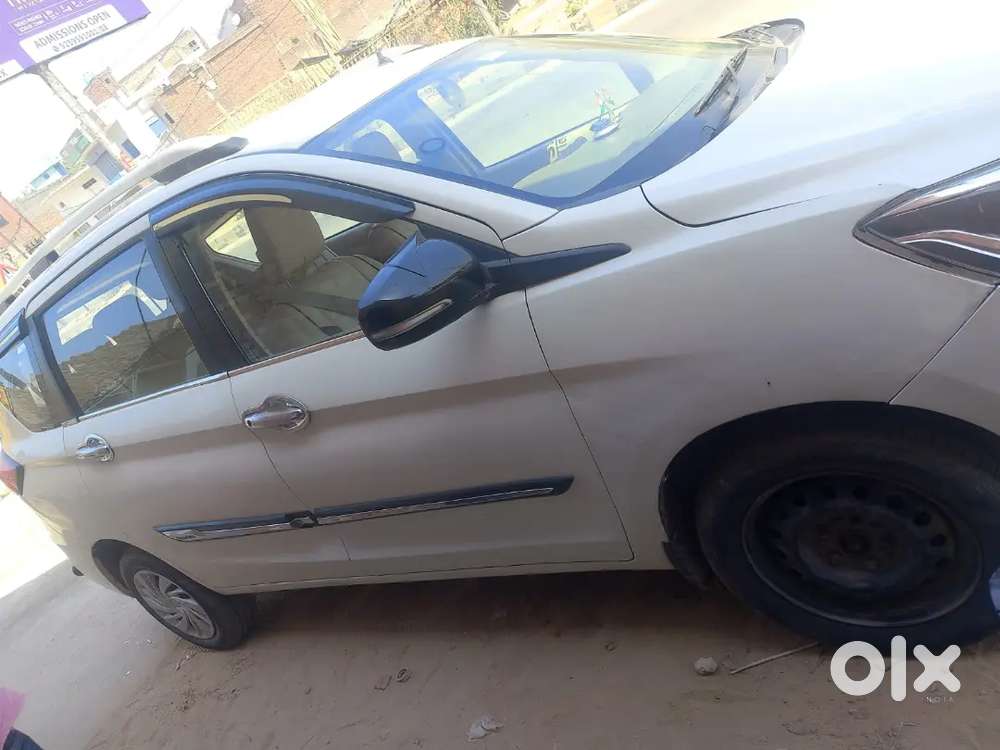 Gadi 1st Class Condition Hai Only Petrol Hai