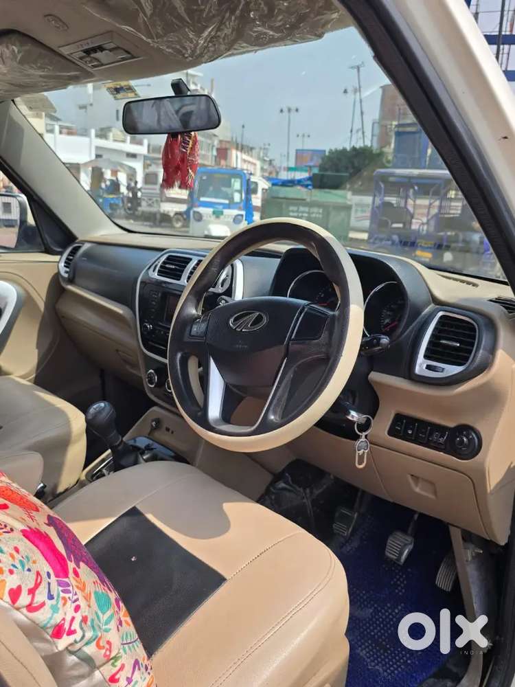 Mahindra Tuv 300 2016 Car