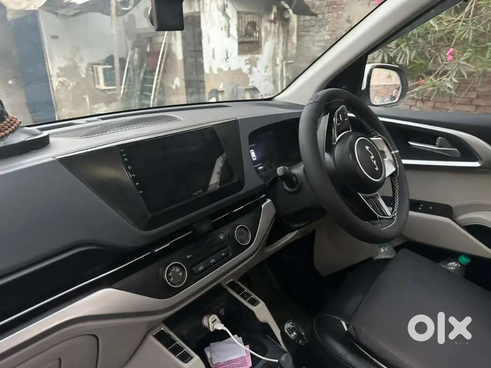 Kia Carens 2023 Diesel Well Maintained