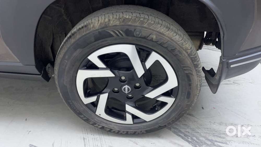 Nissan Magnite 1.0 Xv, 2023, Petrol
