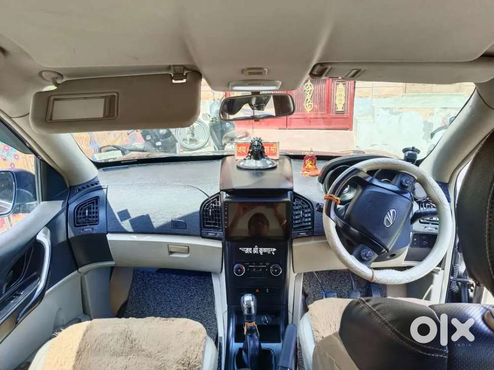 Mahindra Xuv500 2017 Year Car