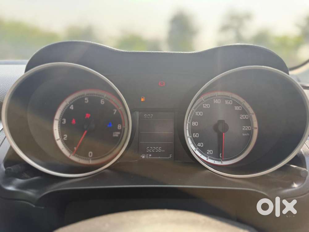 Maruti Suzuki Swift 1.2 Vxi (o), 2023, Petrol