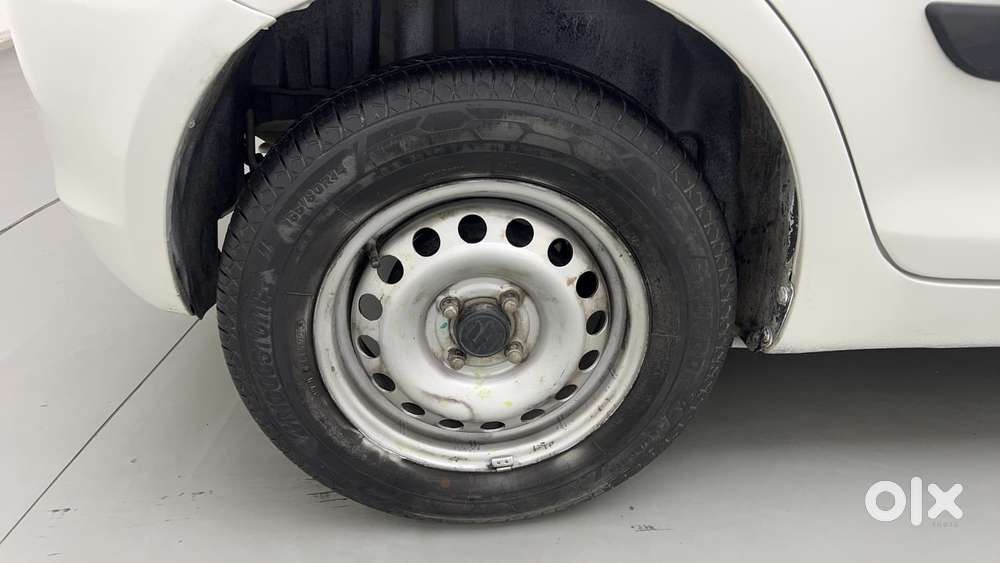 Maruti Suzuki Swift 1.2 Lxi (o), 2017, Petrol