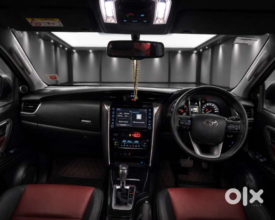 Toyota Fortuner 2.8 Legender 4x4, 2024