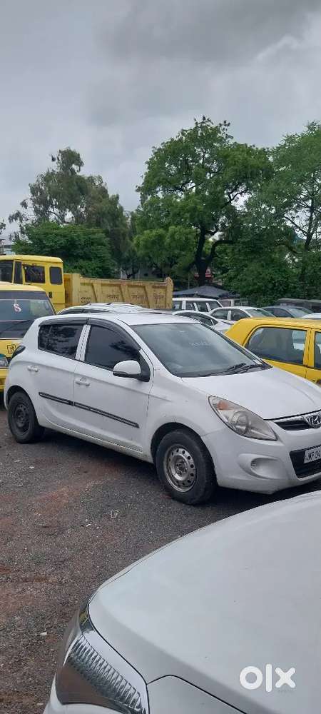 Hyundai I20 Sportz Petrol 2011