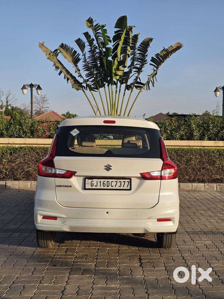 Maruti Suzuki Ertiga 2022-2023 Vxi Cng, 2022, Cng & Hybrids