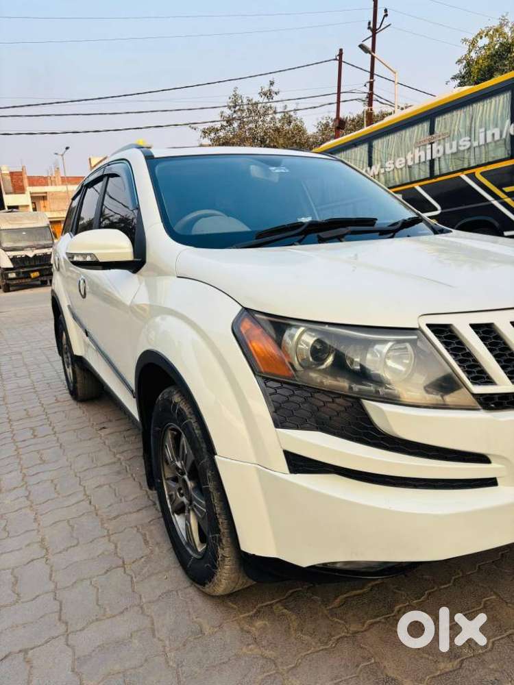 Mahindra Xuv500 2.2 W8 Sportz, 2015, Diesel