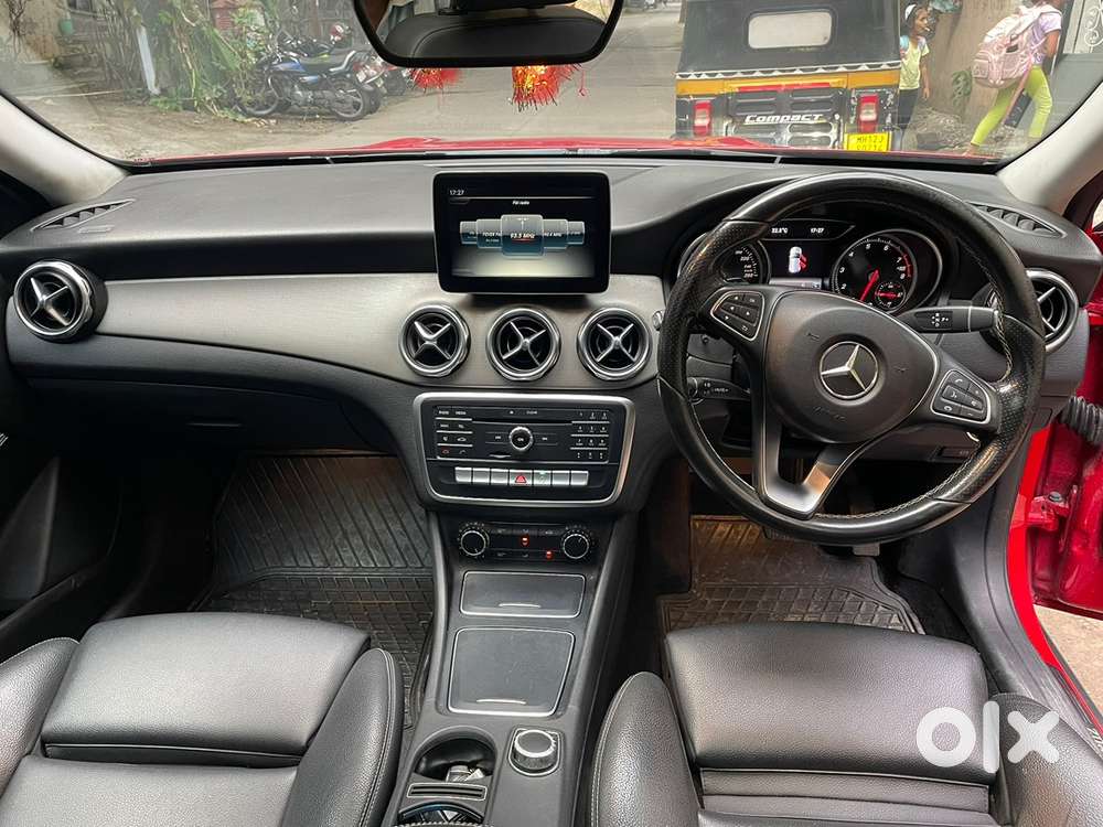 Mercedes Benz Gla 200 Petrol . 2017 Manufactured. Second Owner.