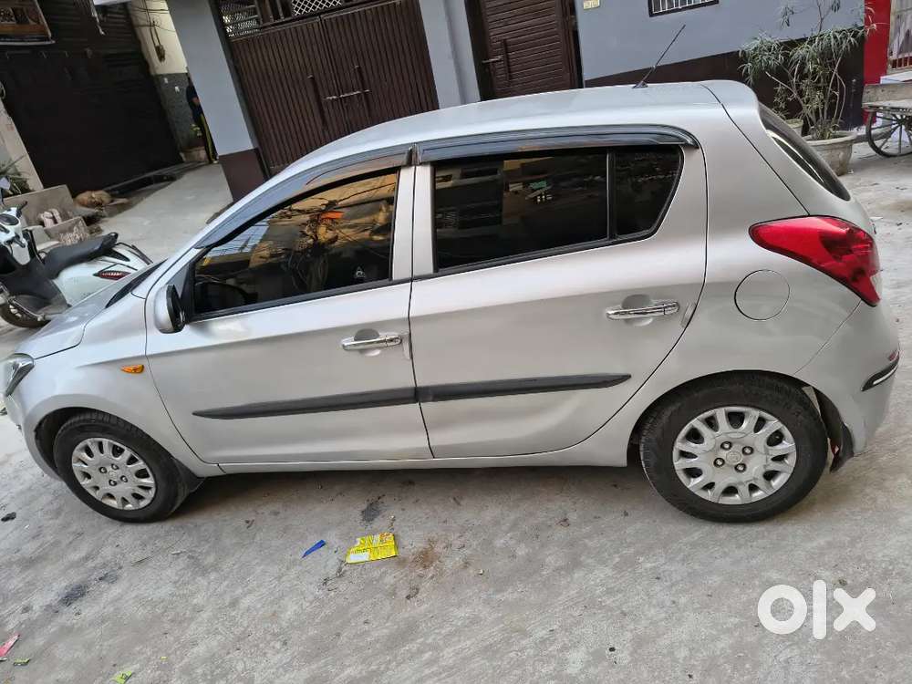 Hyundai I20 2012 Cng & Hybrids 121000 Km Driven