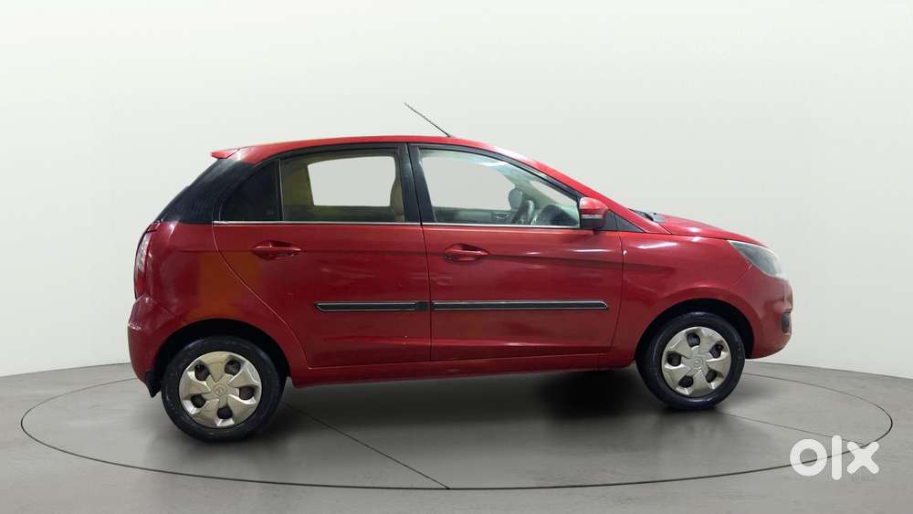 Tata Bolt Revotron Xms, 2015, Petrol