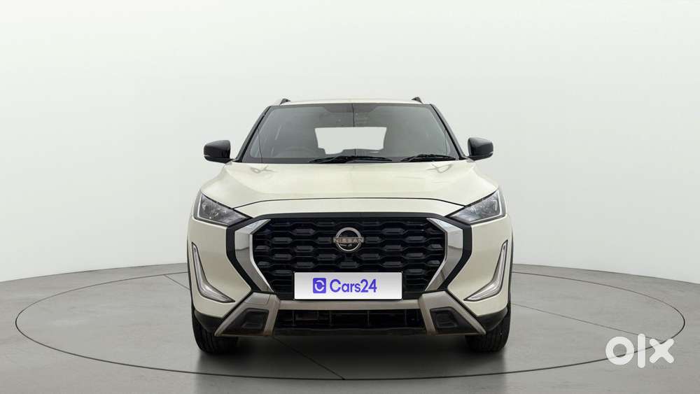 Nissan Magnite Kuro Edition Petrol Amt, 2025, Petrol